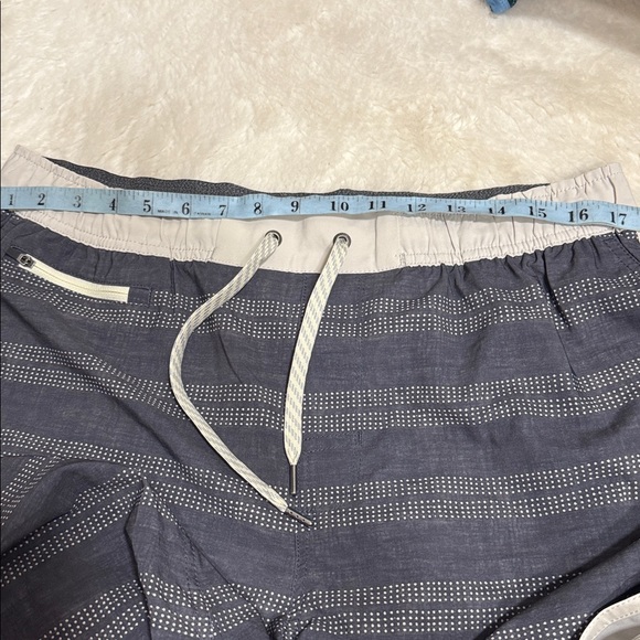 VUORI Shorts - Picture 7 of 7